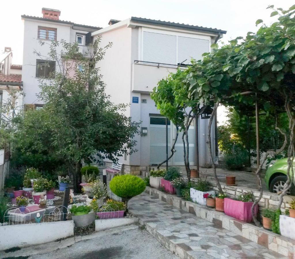 Zufic Appartamento