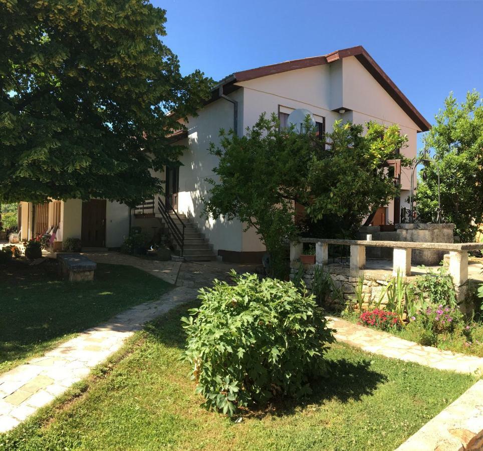 Two-bedroom Countryside * Marčana