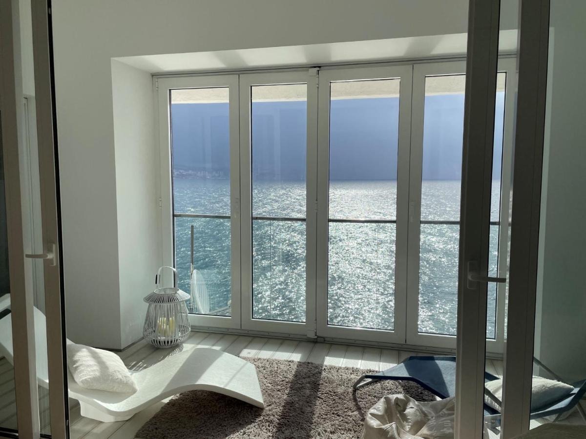 First Row To The Sea Apartman