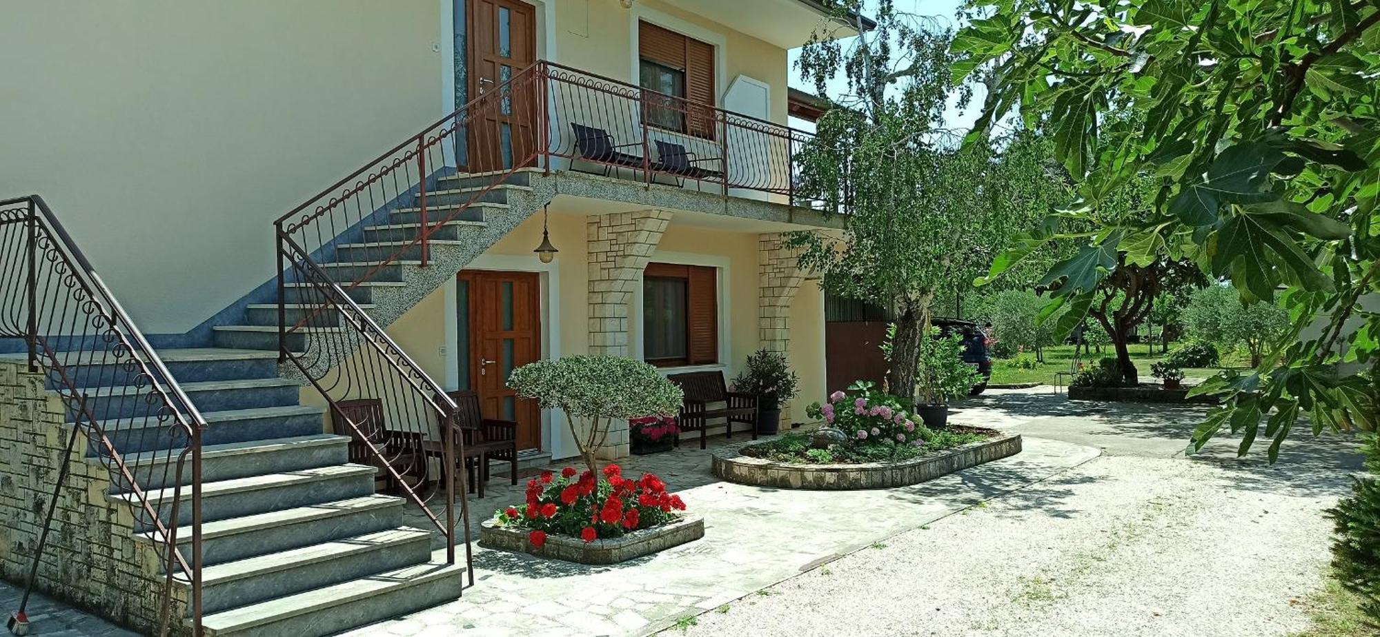 Apartman Lama *