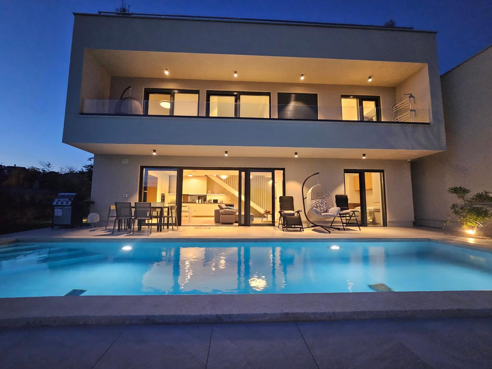 Chandra Villa, New - 10m Heated Pool * Novigrad Istria